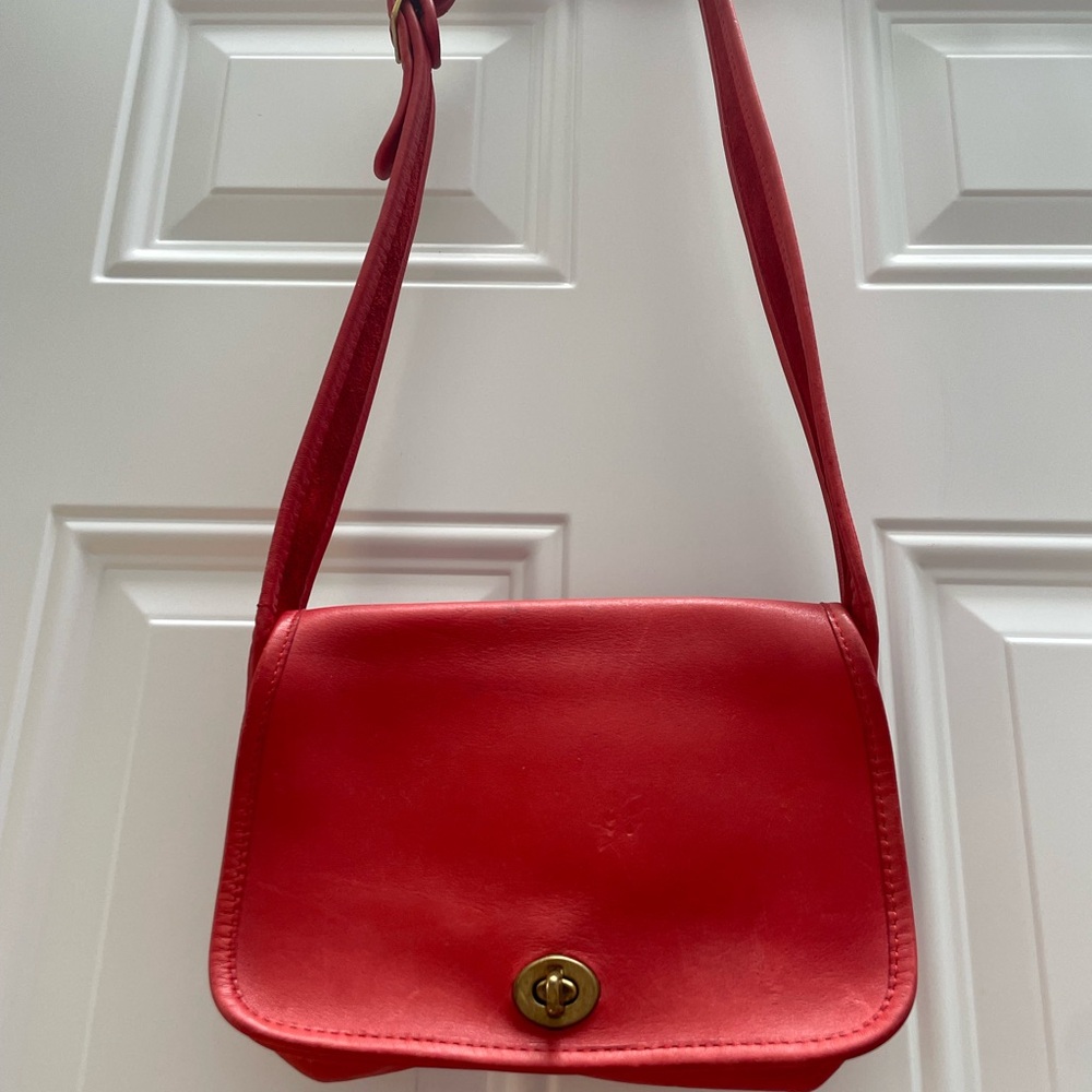 Vintage Coach Red Leather Shoulder Bag
